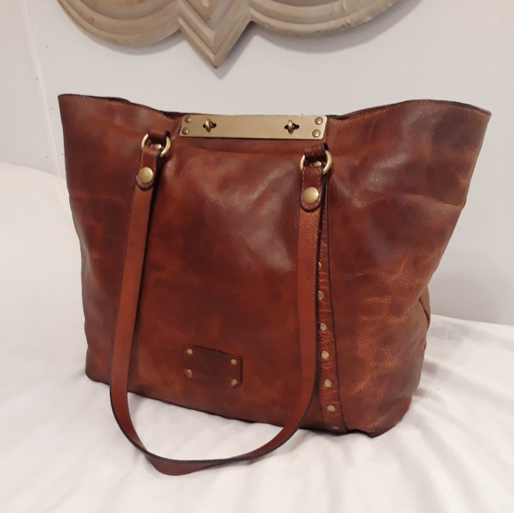 Patricia Nash Handbags - Patricia Nash Benvenuto Tote